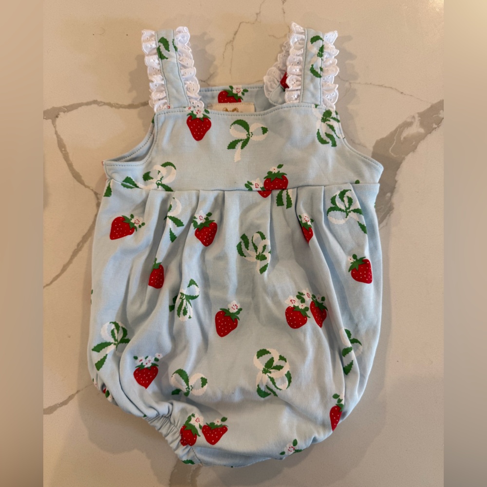 Beaufort Bonnet Company strawberry bubble 6-12m